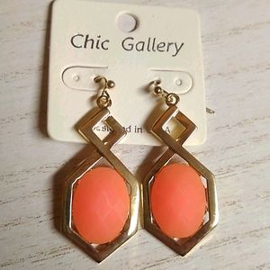 😻 3 For $15 Peachy Lucite Gem Geometric Dangles